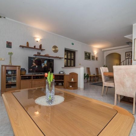 Holiday Nest Дубровник Екстериор снимка